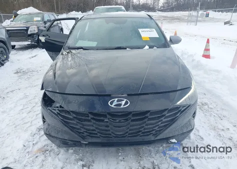 2021 Hyundai Elantra Sel z USA, uszkodzony, nr VIN 5NPLM4AG4MH008597